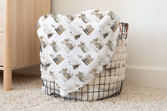 Mouse baby blanket, Earth tones crib bedding