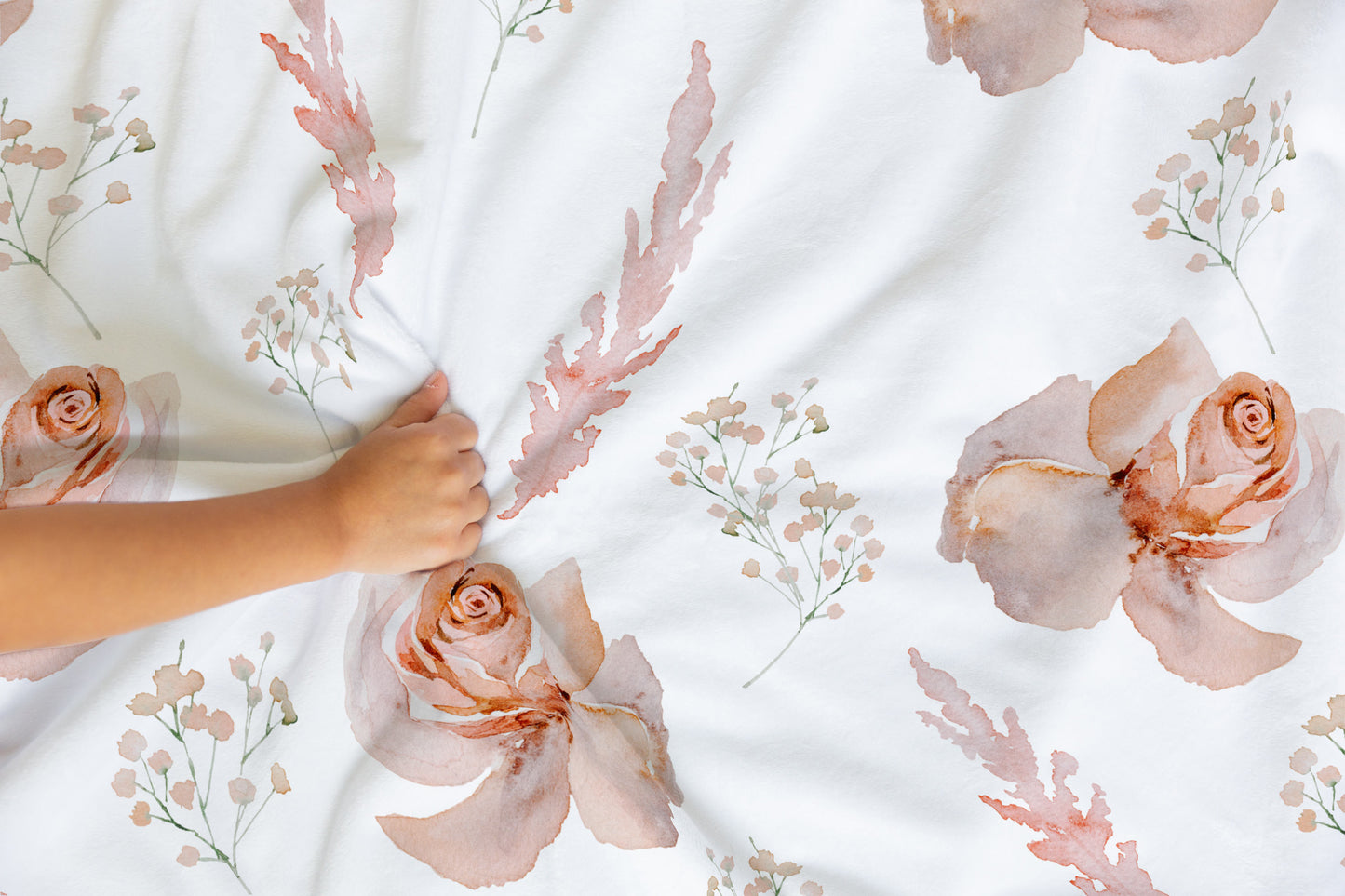 Roses Minky Blanket, Coral floral nursery bedding - Delicate Breeze